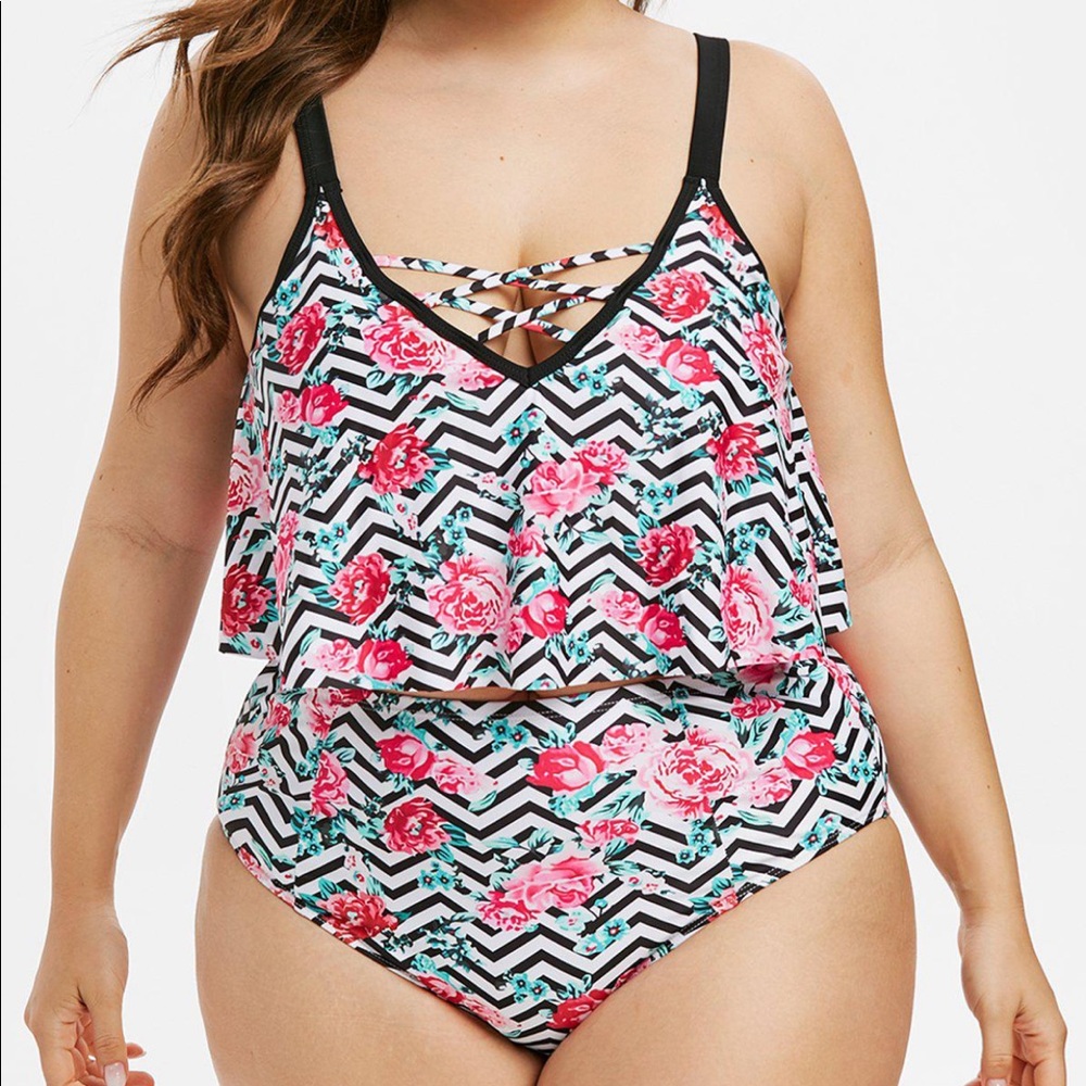 Plus Size Ruffle Zigzag Floral Print Tankini